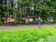 NH240424-14 - Nicky Henderson Stable Visit